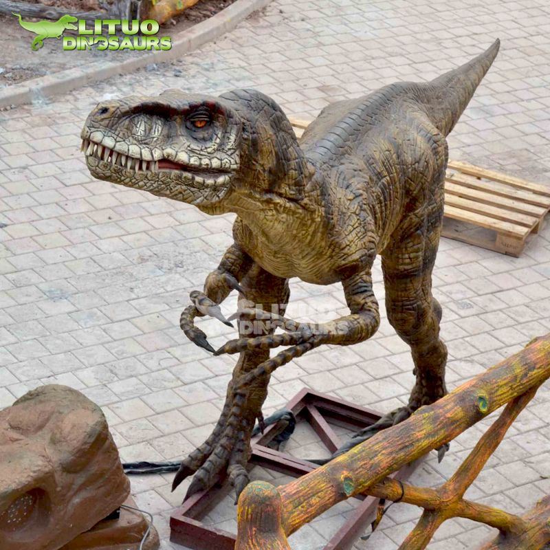 Animatronic Deinonychus(1)(001)